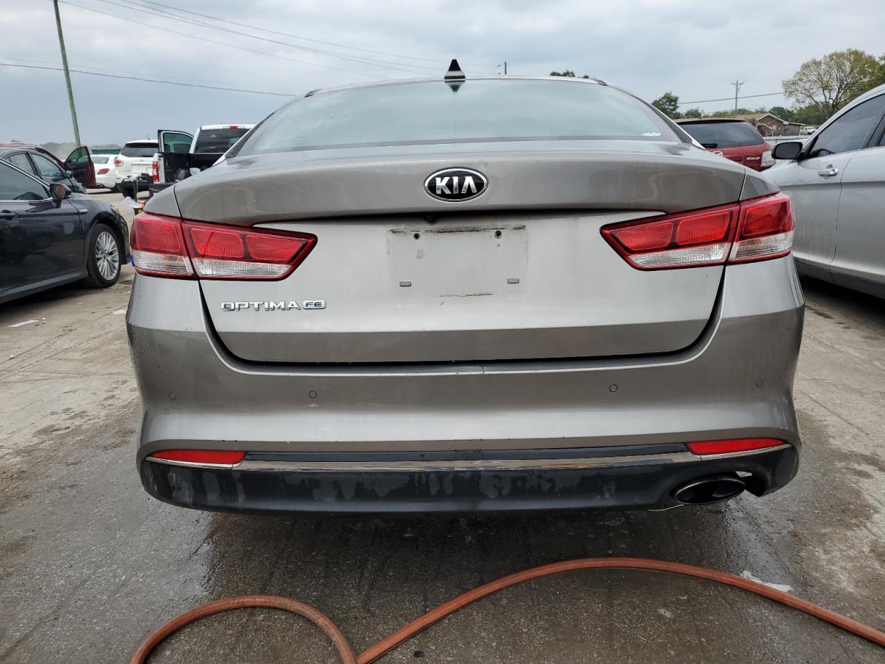 Photo 5 VIN: 5XXGT4L30JG218409 - KIA OPTIMA 