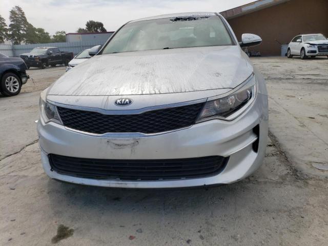 Photo 4 VIN: 5XXGT4L30JG229555 - KIA OPTIMA LX 