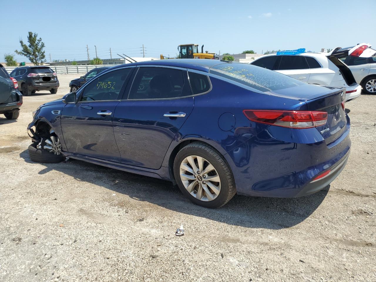 Photo 1 VIN: 5XXGT4L30JG241334 - KIA OPTIMA 