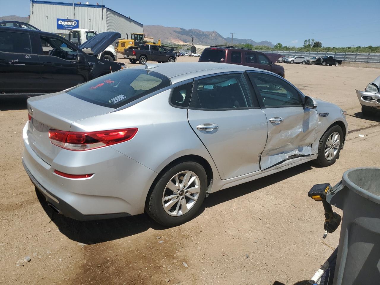 Photo 2 VIN: 5XXGT4L30KG279633 - KIA OPTIMA 