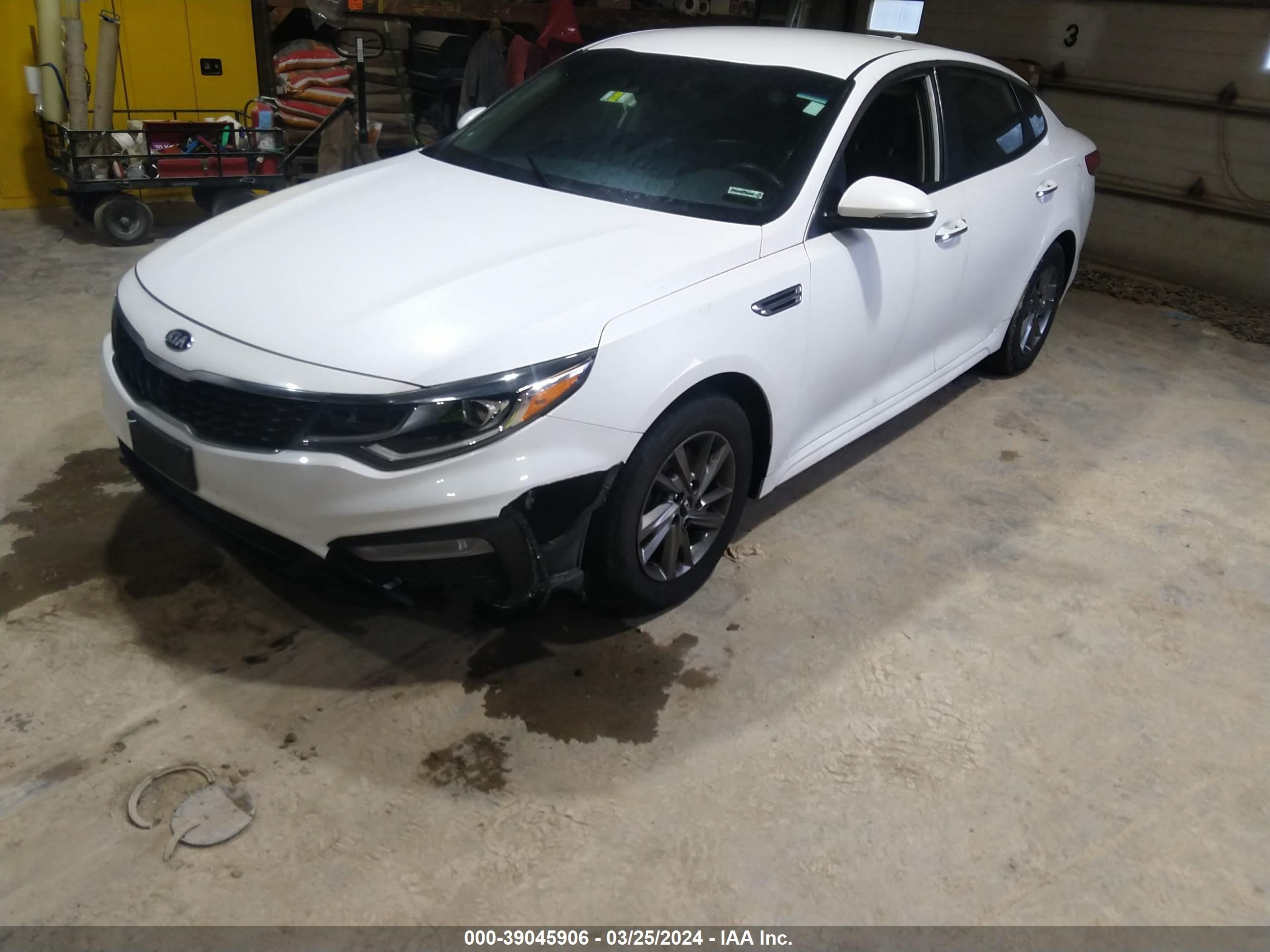 Photo 1 VIN: 5XXGT4L30KG324165 - KIA OPTIMA 