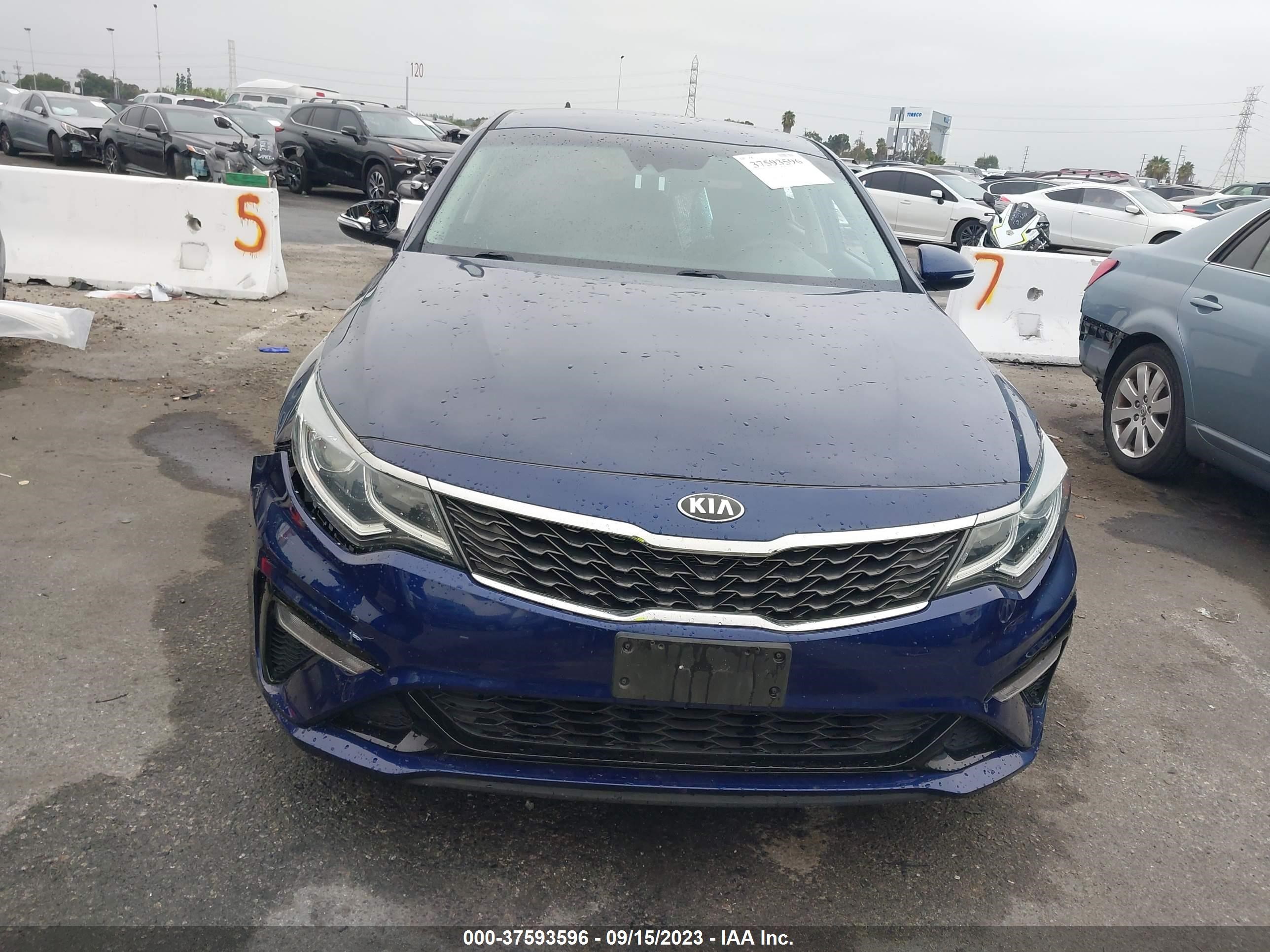 Photo 11 VIN: 5XXGT4L30KG352306 - KIA OPTIMA 