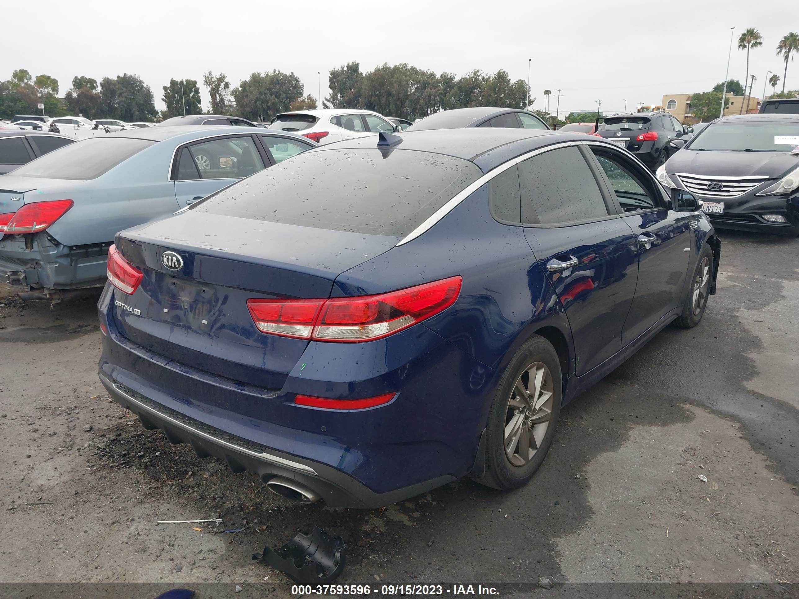 Photo 3 VIN: 5XXGT4L30KG352306 - KIA OPTIMA 