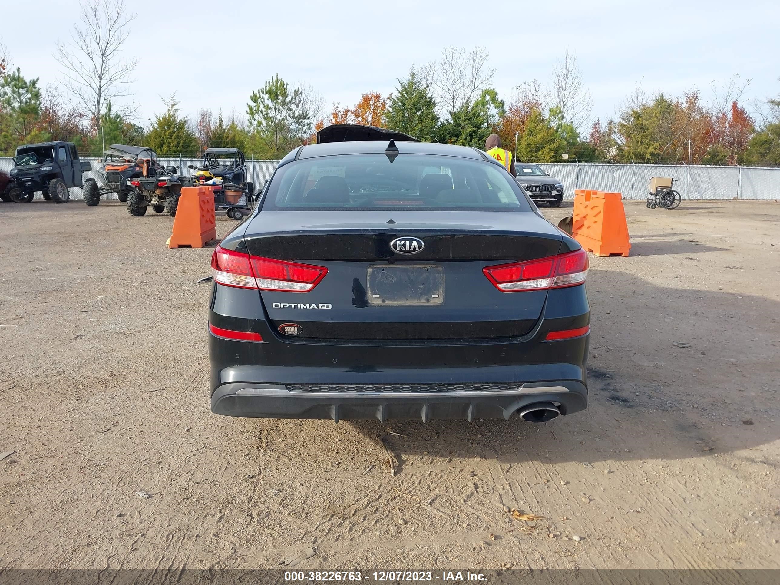 Photo 15 VIN: 5XXGT4L30KG352581 - KIA OPTIMA 