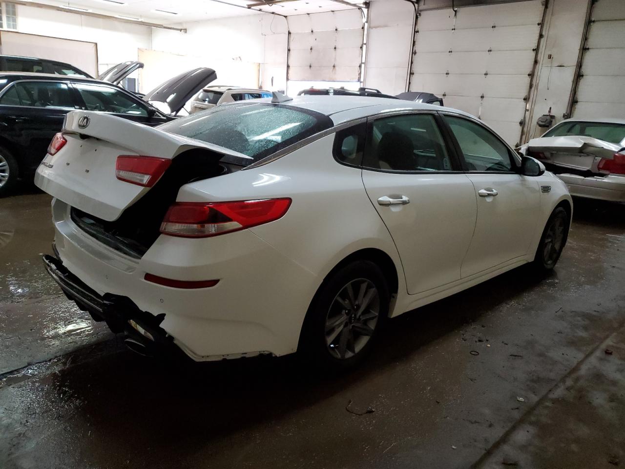 Photo 2 VIN: 5XXGT4L30LG438300 - KIA OPTIMA 