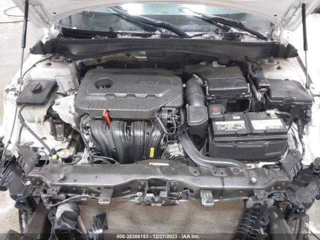 Photo 9 VIN: 5XXGT4L31GG039739 - KIA OPTIMA 