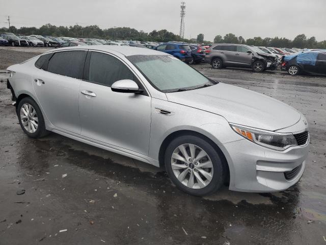 Photo 3 VIN: 5XXGT4L31GG074748 - KIA OPTIMA LX 