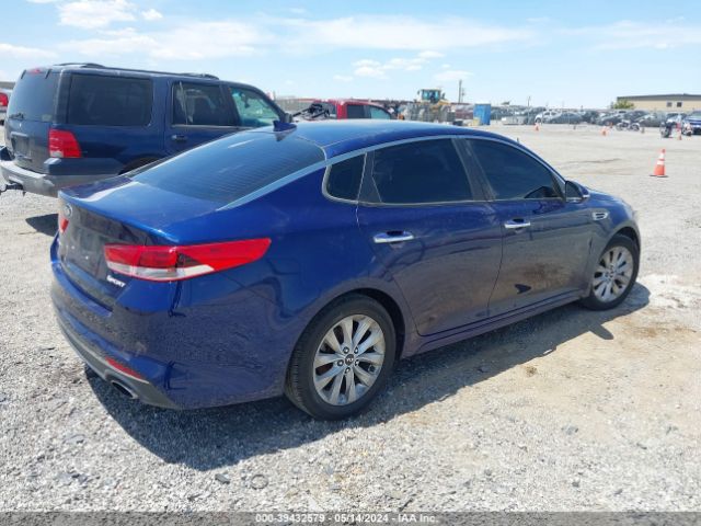 Photo 3 VIN: 5XXGT4L31HG130284 - KIA OPTIMA 