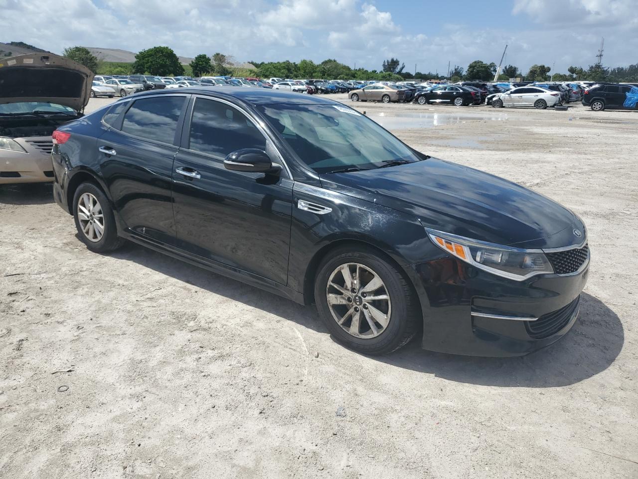 Photo 3 VIN: 5XXGT4L31HG165696 - KIA OPTIMA 