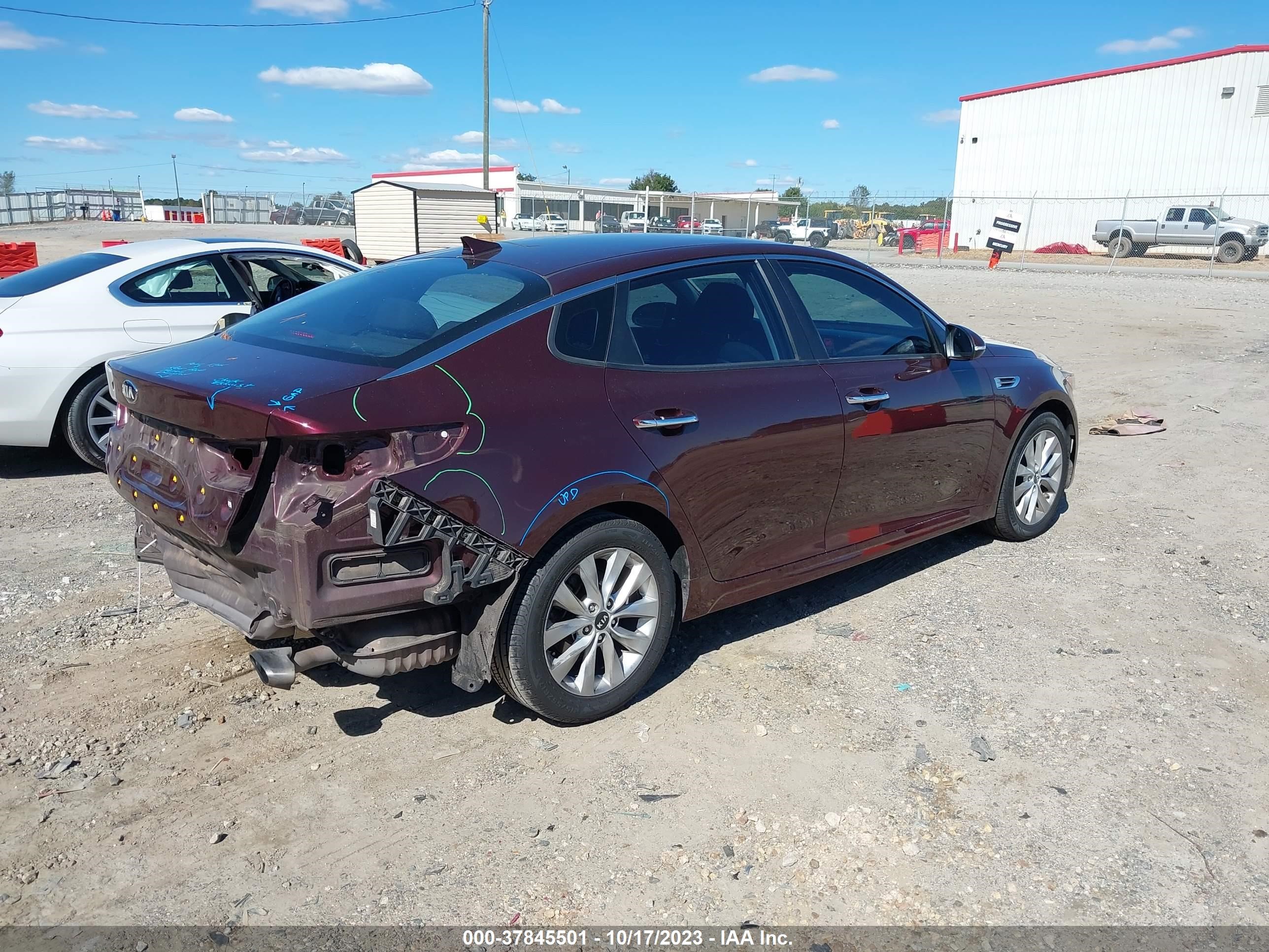 Photo 3 VIN: 5XXGT4L31HG166038 - KIA OPTIMA 