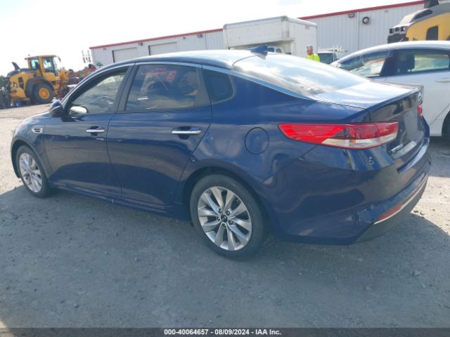 Photo 2 VIN: 5XXGT4L31HG174902 - KIA OPTIMA 