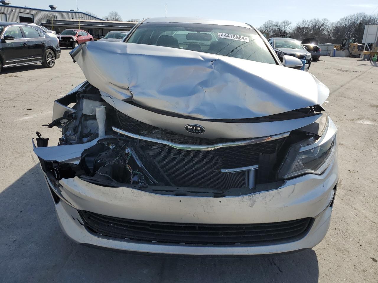 Photo 4 VIN: 5XXGT4L31JG180303 - KIA OPTIMA 