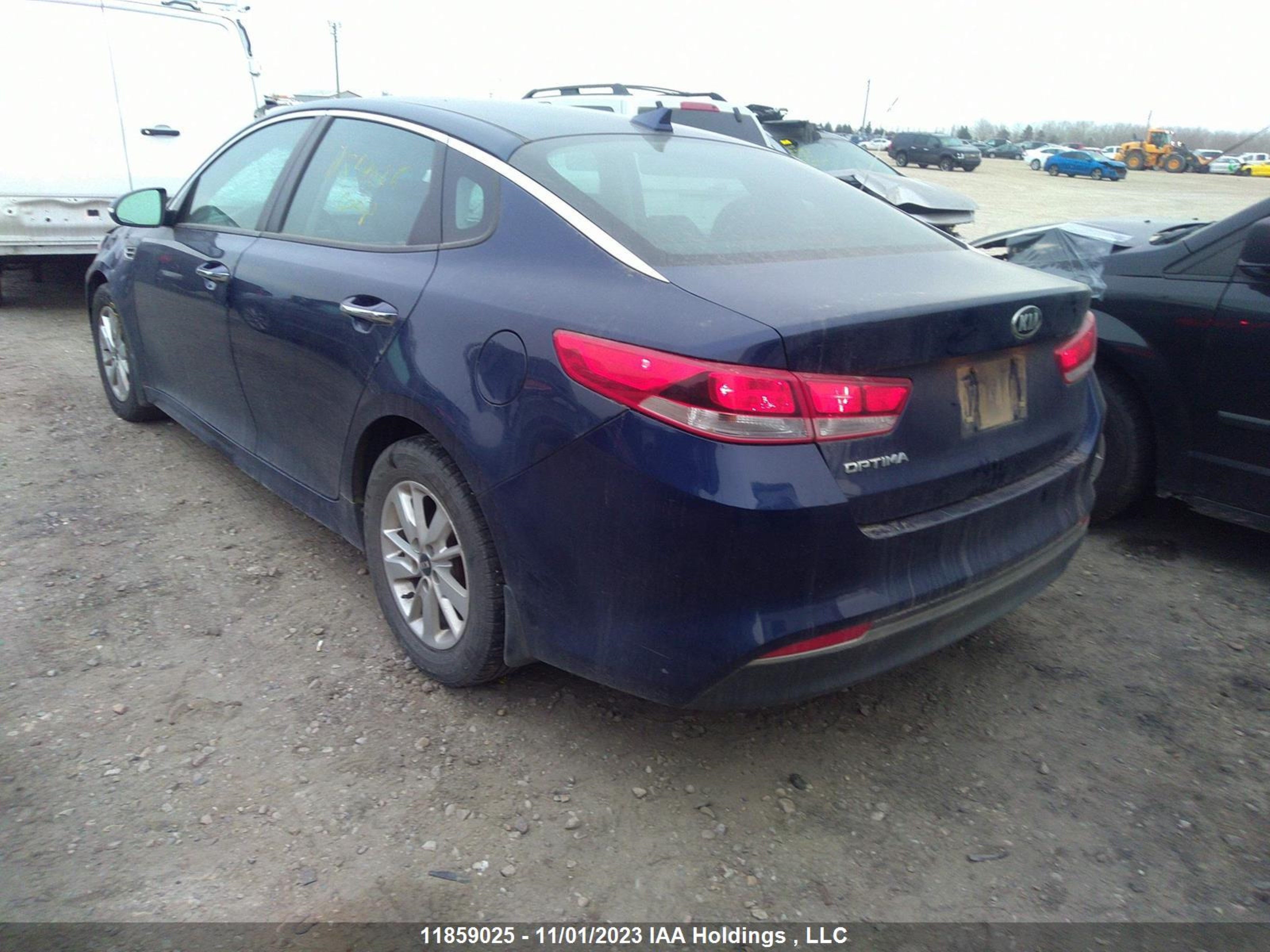 Photo 2 VIN: 5XXGT4L31JG181595 - KIA OPTIMA 