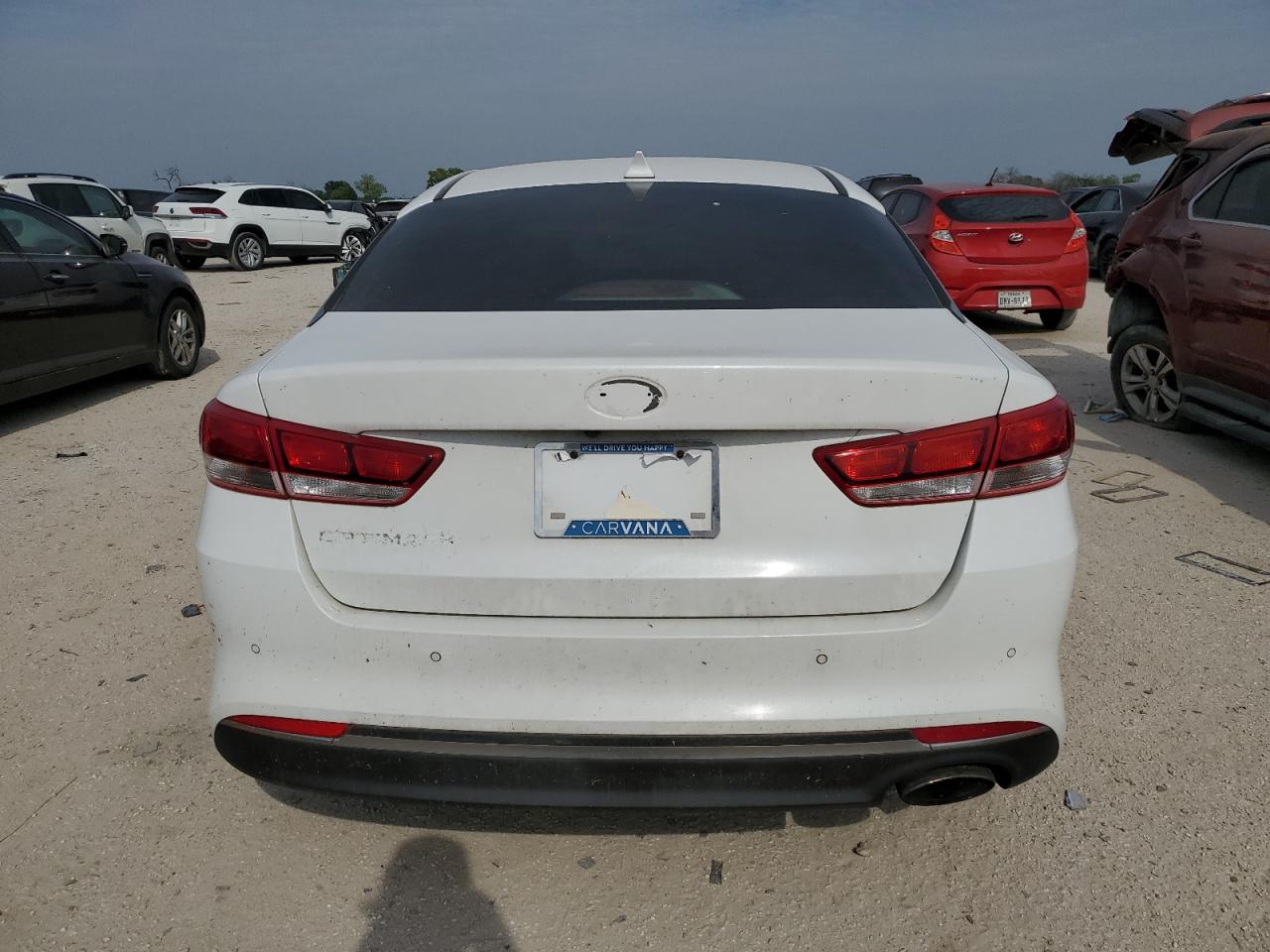 Photo 5 VIN: 5XXGT4L31JG194041 - KIA OPTIMA 