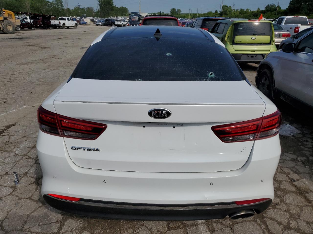 Photo 5 VIN: 5XXGT4L31JG240676 - KIA OPTIMA 