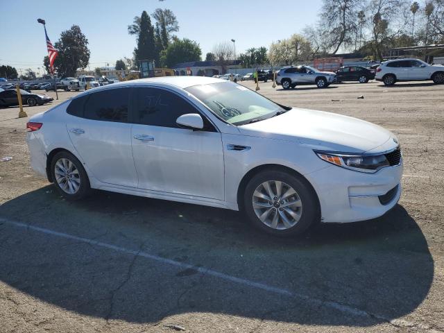 Photo 3 VIN: 5XXGT4L31JG257283 - KIA OPTIMA LX 