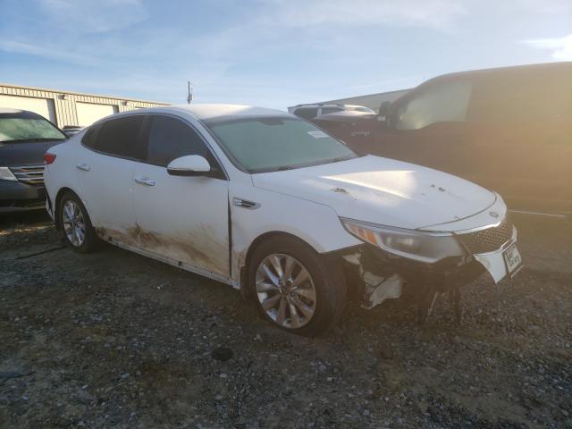 Photo 0 VIN: 5XXGT4L31JG258868 - KIA OPTIMA LX 