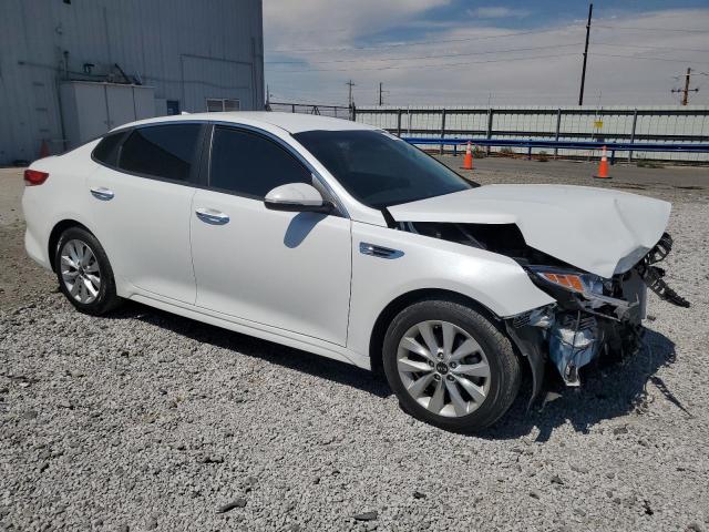 Photo 3 VIN: 5XXGT4L31JG265920 - KIA OPTIMA LX 