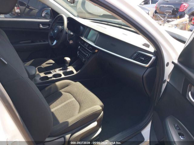 Photo 4 VIN: 5XXGT4L31KG303227 - KIA OPTIMA 