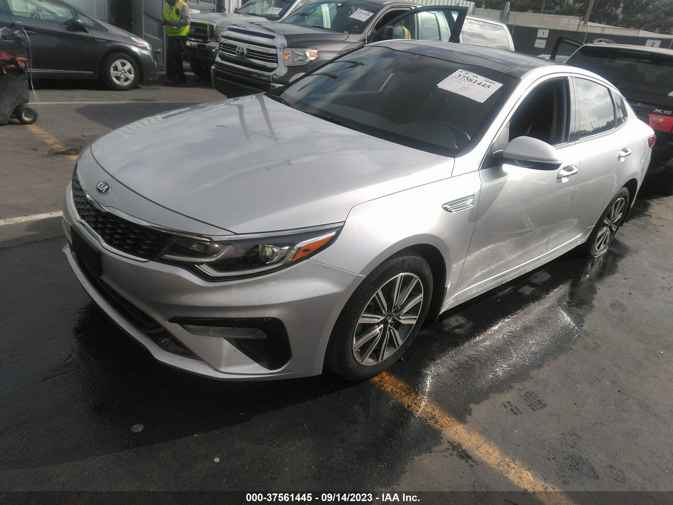 Photo 1 VIN: 5XXGT4L31KG310565 - KIA OPTIMA 