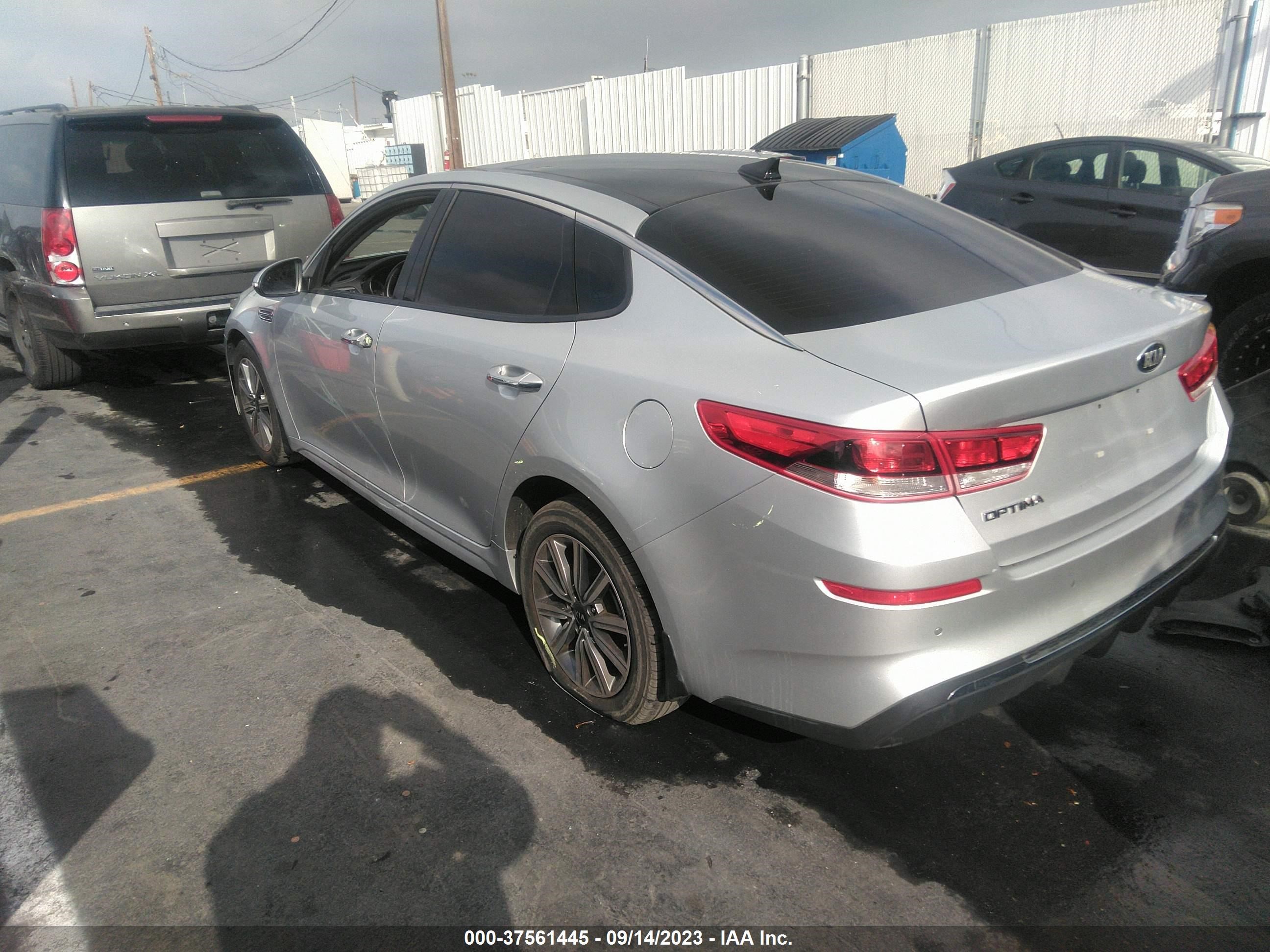 Photo 2 VIN: 5XXGT4L31KG310565 - KIA OPTIMA 