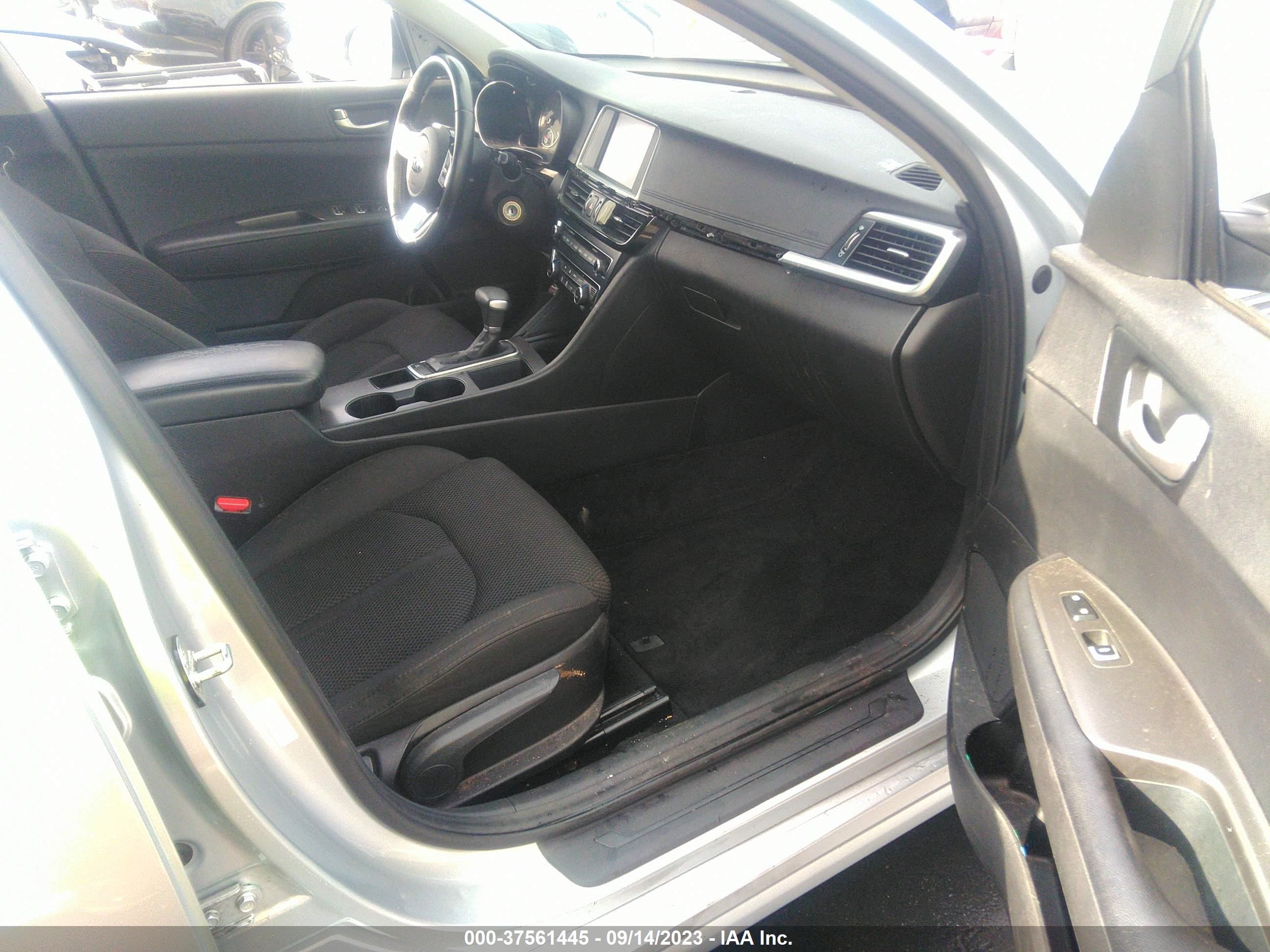 Photo 4 VIN: 5XXGT4L31KG310565 - KIA OPTIMA 