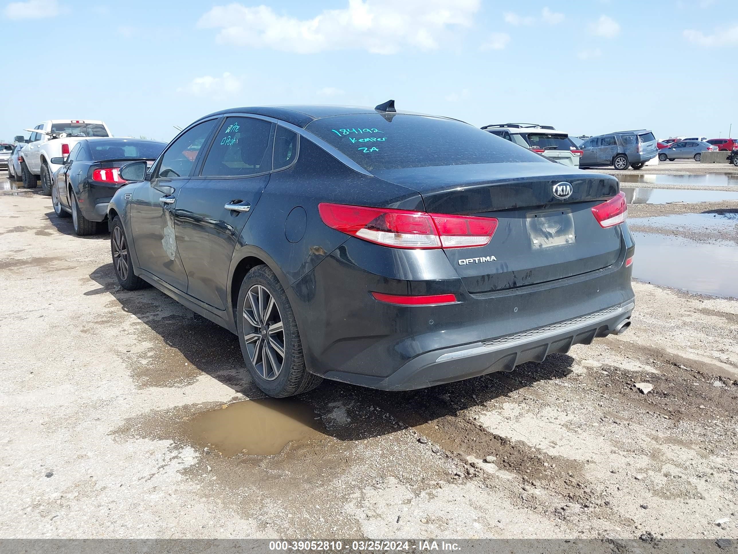 Photo 2 VIN: 5XXGT4L31KG346630 - KIA OPTIMA 