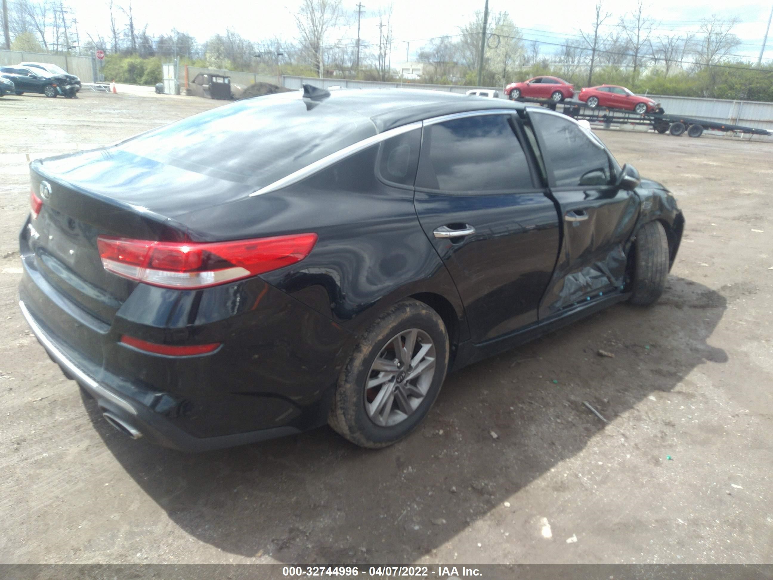 Photo 3 VIN: 5XXGT4L31KG359569 - KIA OPTIMA 