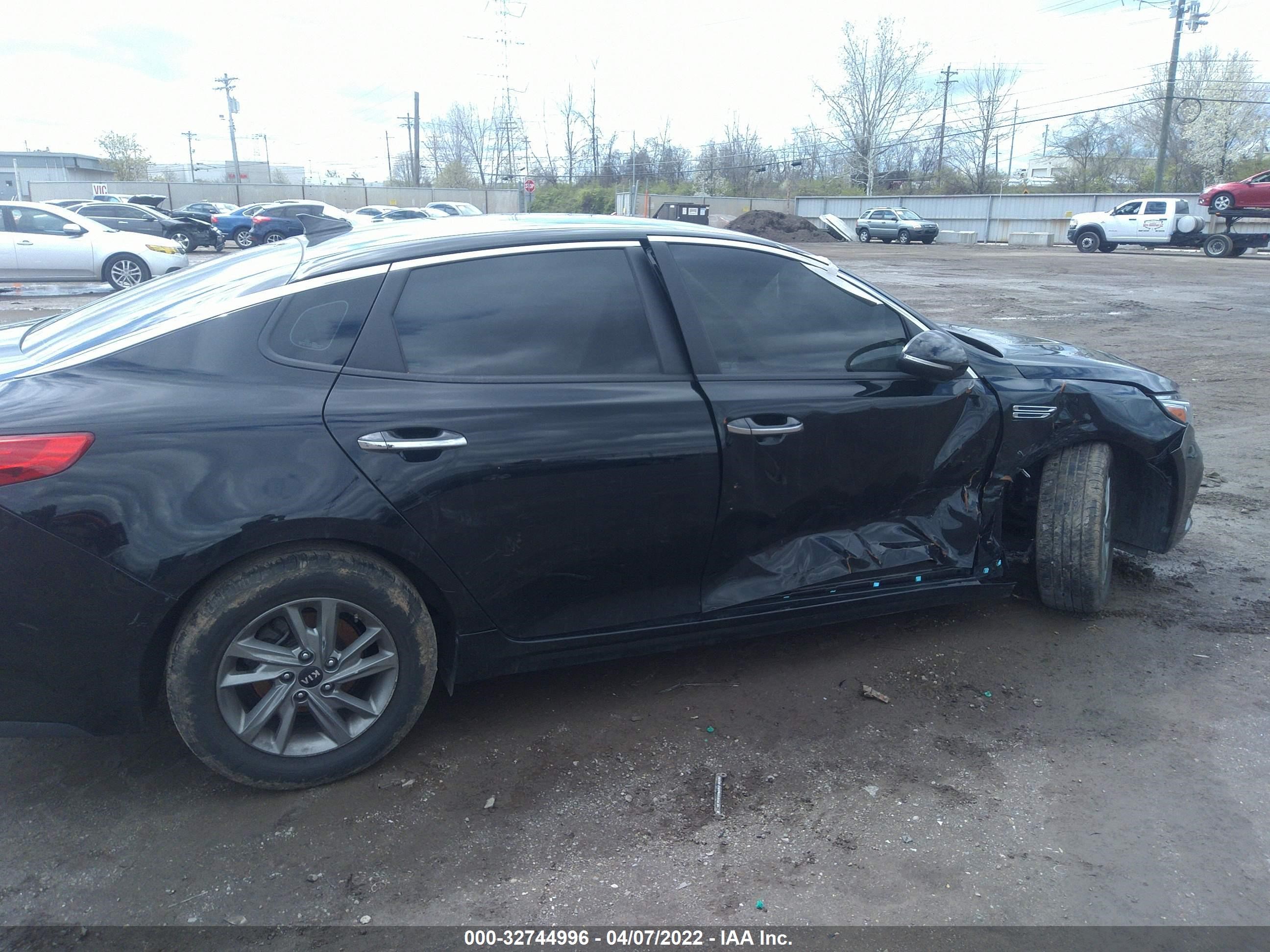 Photo 5 VIN: 5XXGT4L31KG359569 - KIA OPTIMA 