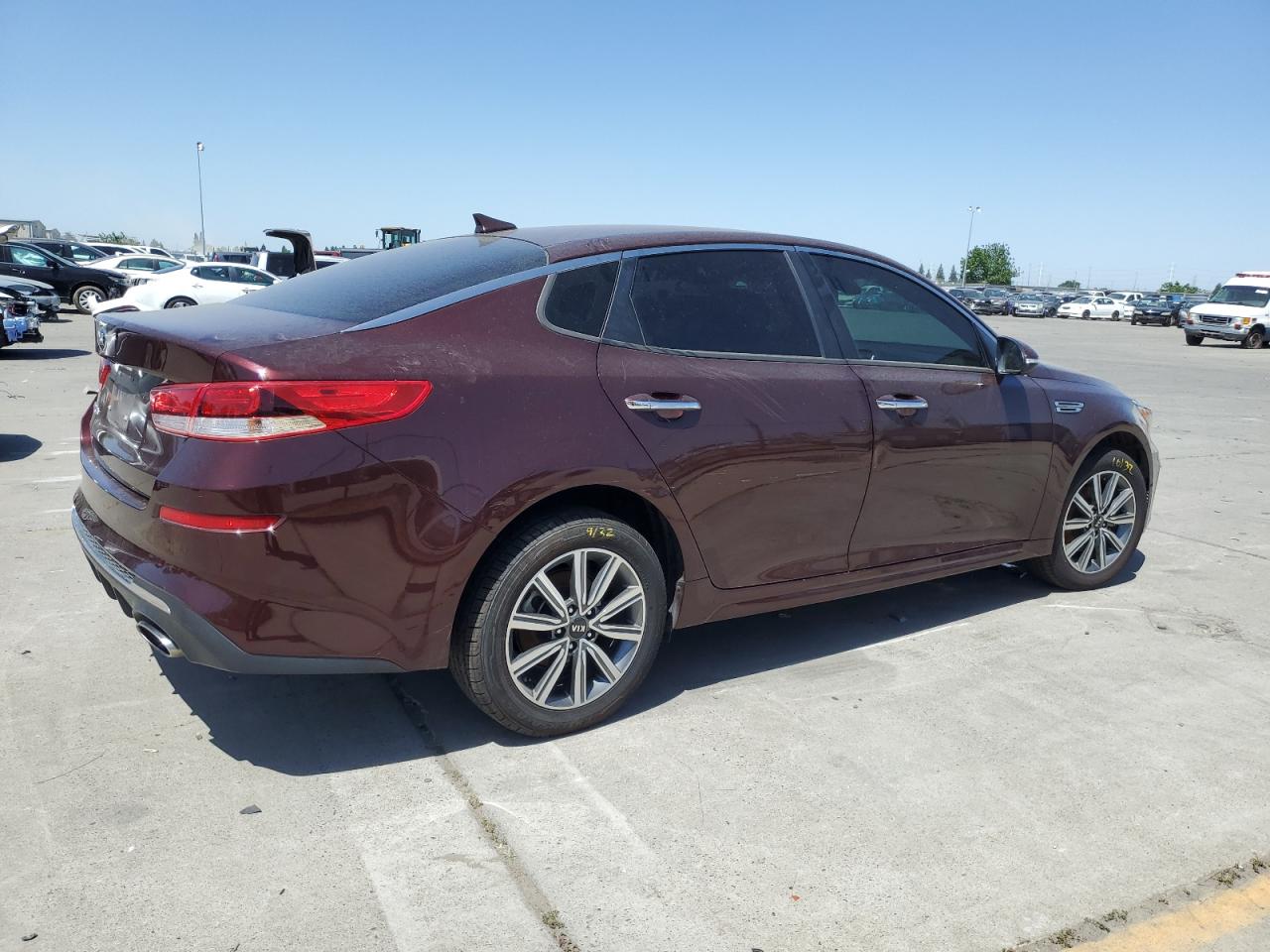 Photo 2 VIN: 5XXGT4L31KG379711 - KIA OPTIMA 