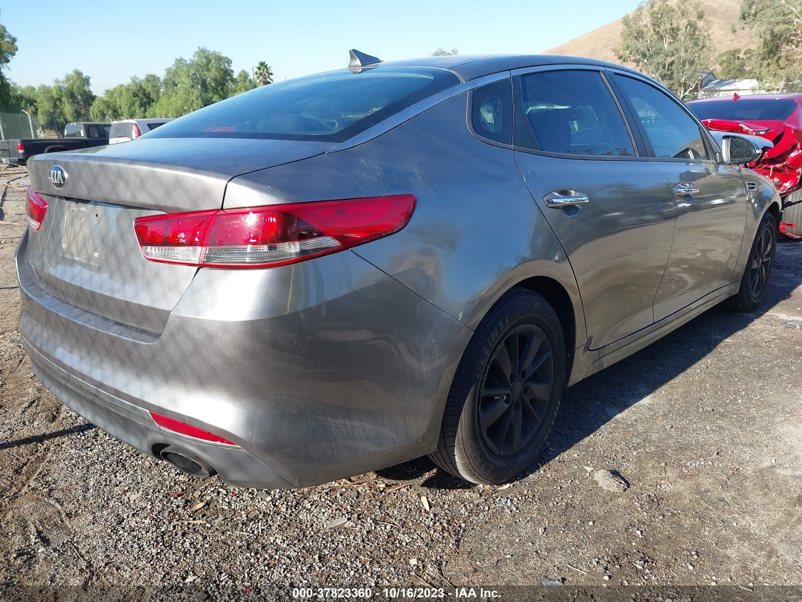 Photo 3 VIN: 5XXGT4L32GG003414 - KIA OPTIMA 