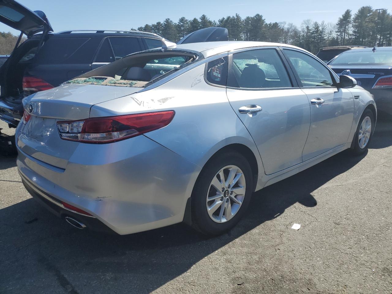 Photo 2 VIN: 5XXGT4L32GG023789 - KIA OPTIMA 