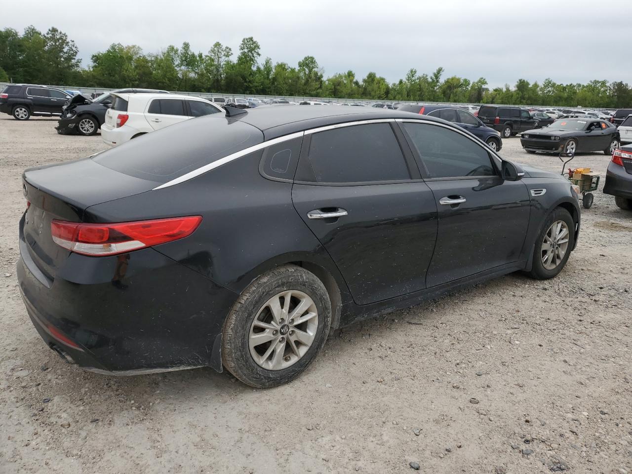 Photo 2 VIN: 5XXGT4L32GG051558 - KIA OPTIMA 