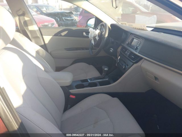 Photo 4 VIN: 5XXGT4L32GG100936 - KIA OPTIMA 