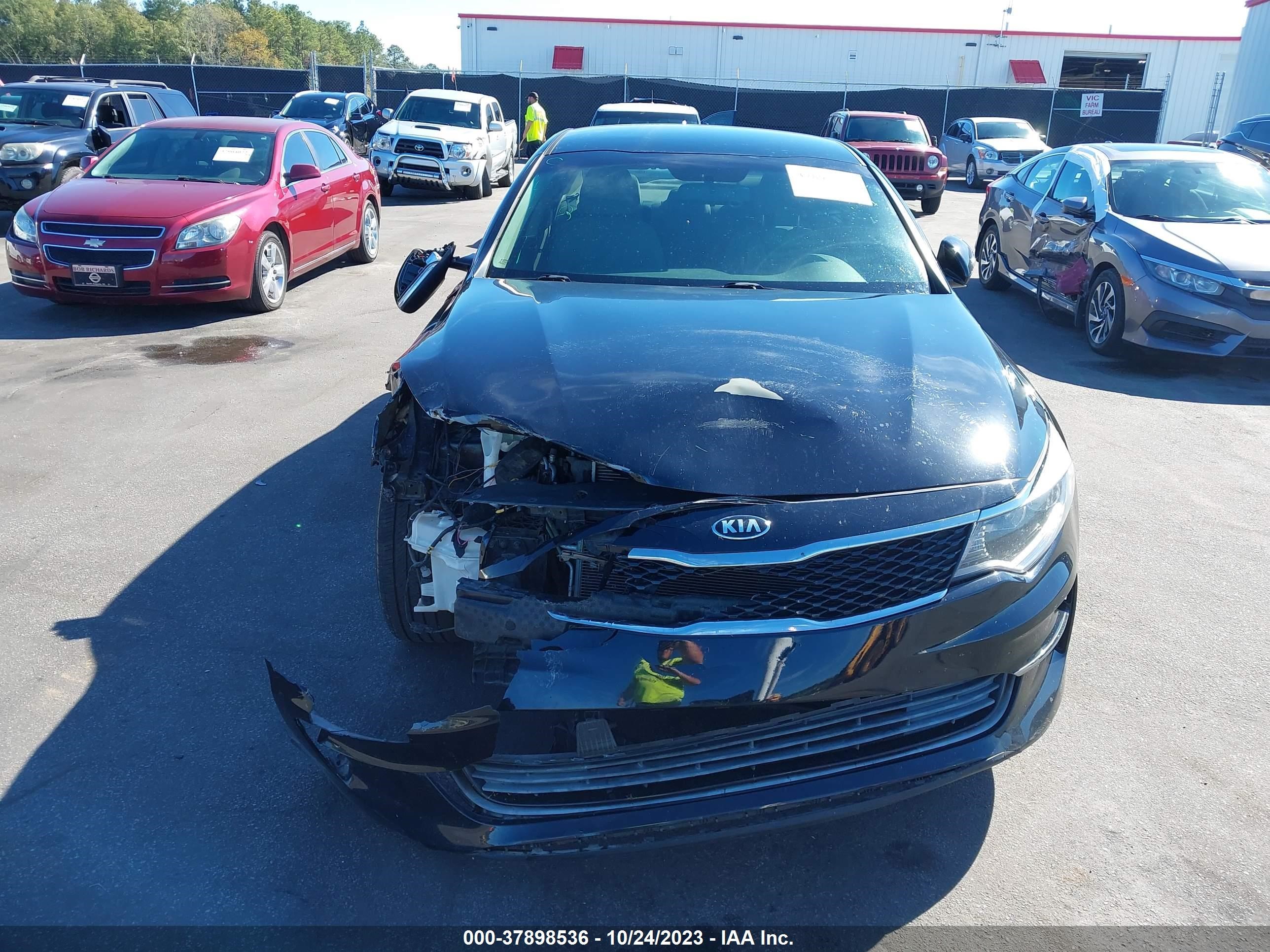 Photo 11 VIN: 5XXGT4L32HG123859 - KIA OPTIMA 