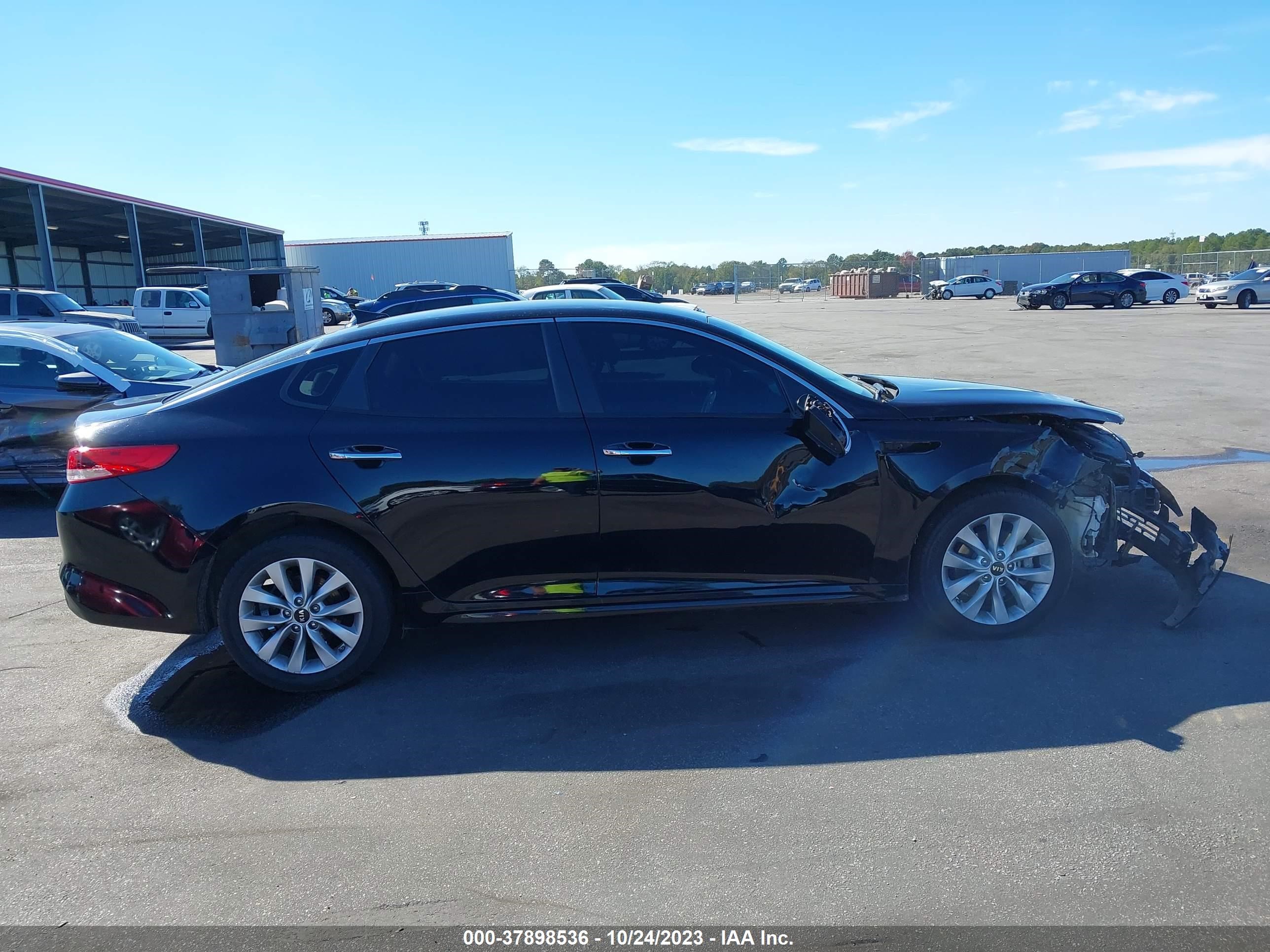 Photo 12 VIN: 5XXGT4L32HG123859 - KIA OPTIMA 