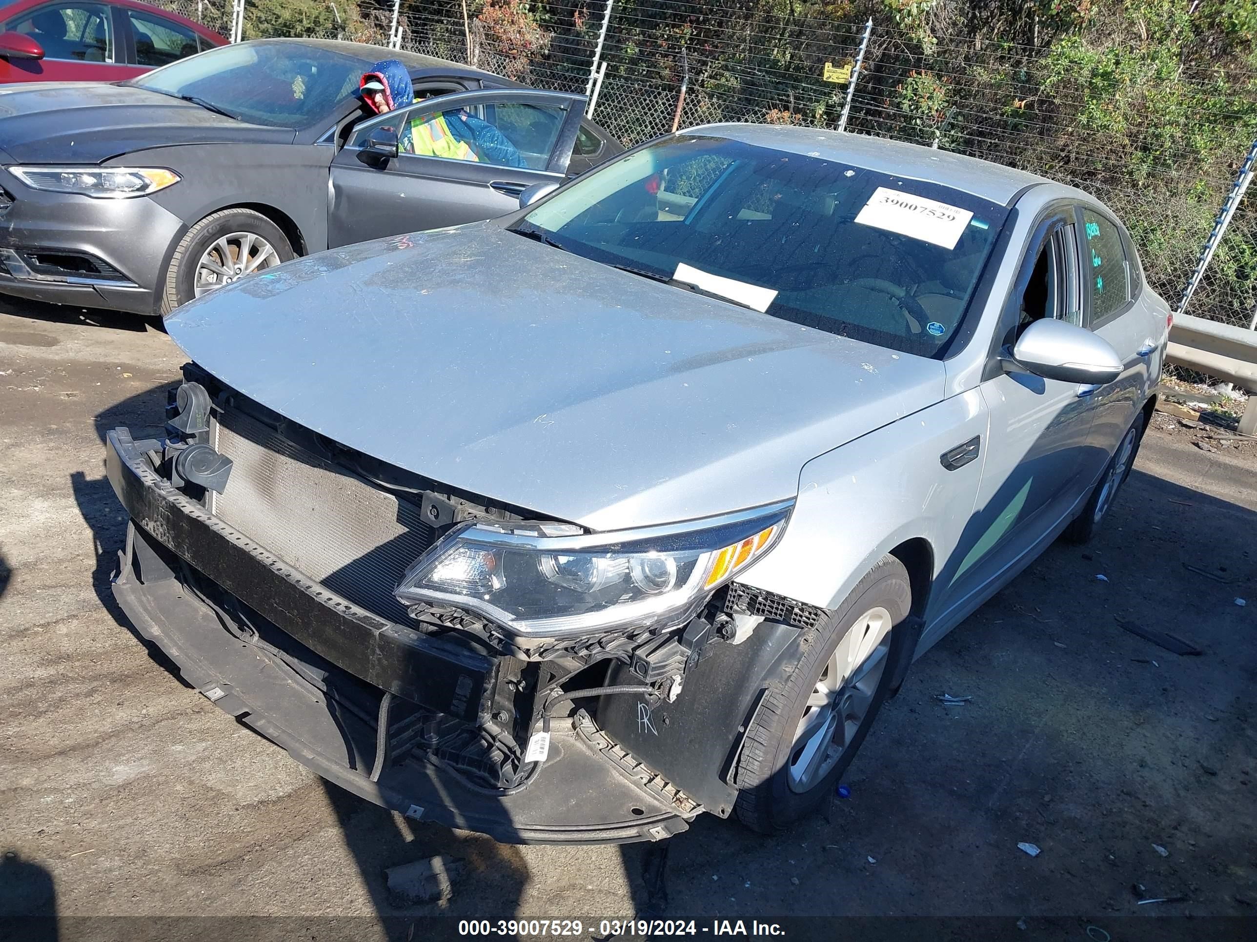 Photo 1 VIN: 5XXGT4L32JG231467 - KIA OPTIMA 