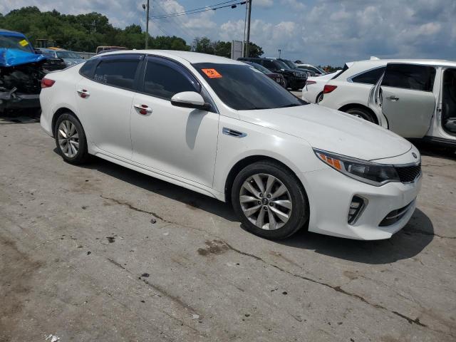 Photo 3 VIN: 5XXGT4L32JG233476 - KIA OPTIMA LX 