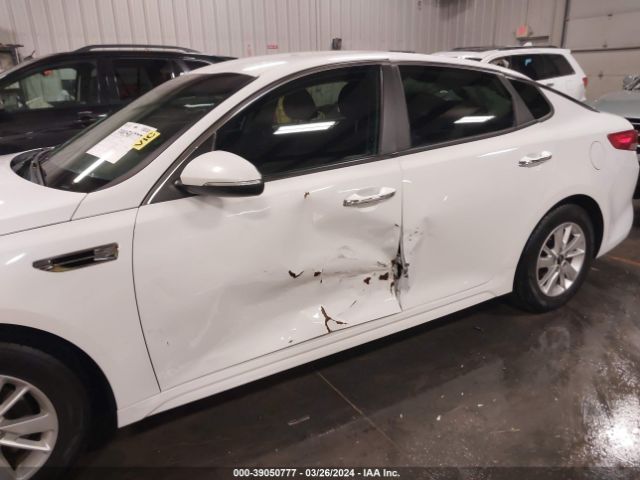 Photo 5 VIN: 5XXGT4L32JG249127 - KIA OPTIMA 