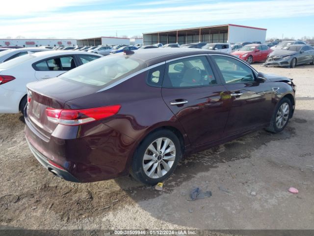 Photo 3 VIN: 5XXGT4L32JG263996 - KIA OPTIMA 