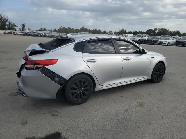 Photo 2 VIN: 5XXGT4L32JG270267 - KIA OPTIMA 