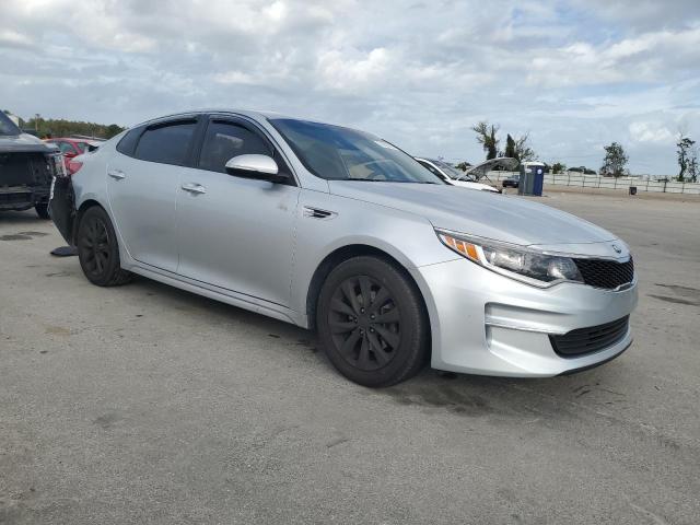 Photo 3 VIN: 5XXGT4L32JG270267 - KIA OPTIMA 