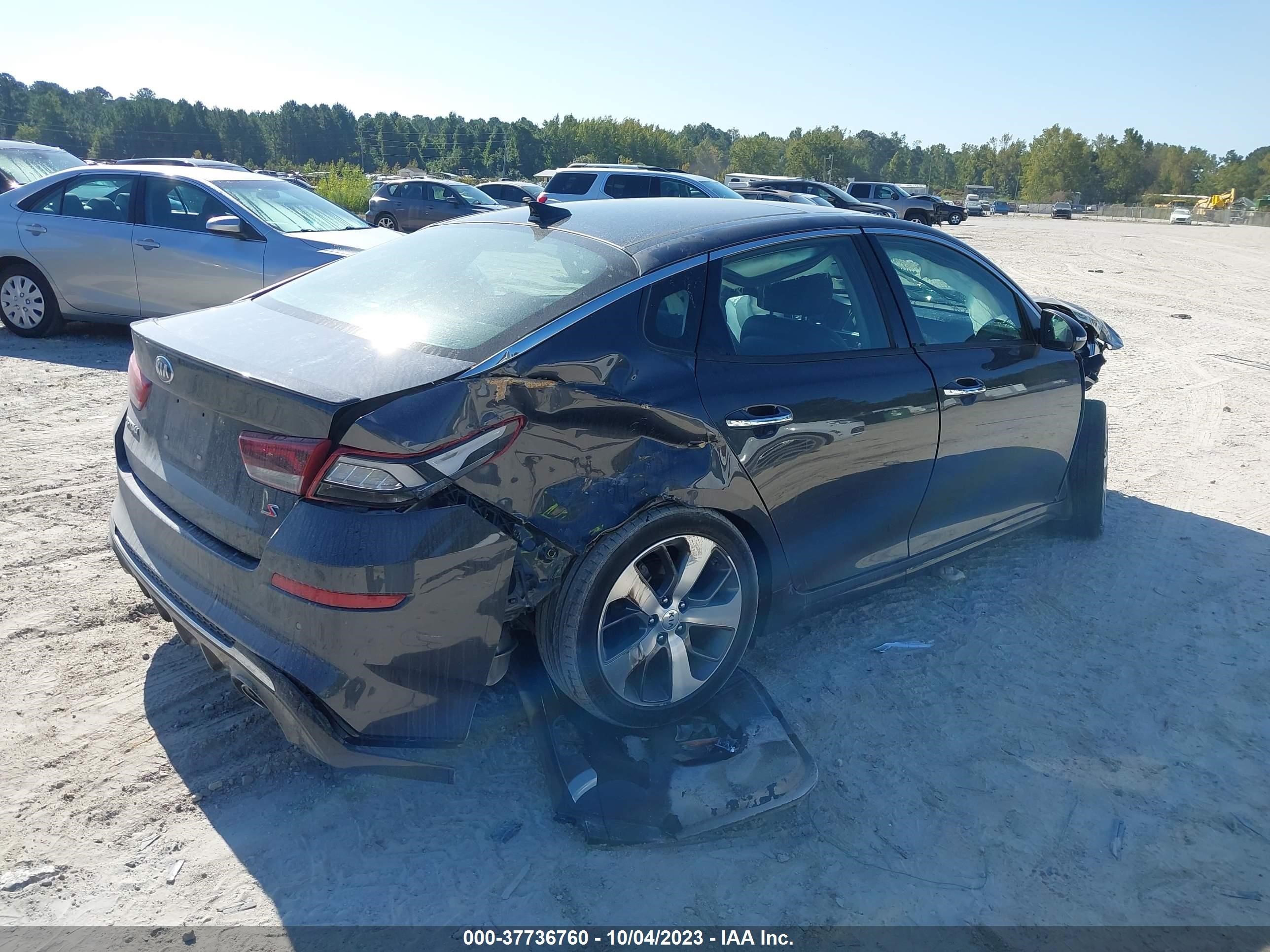 Photo 3 VIN: 5XXGT4L32KG314074 - KIA OPTIMA 