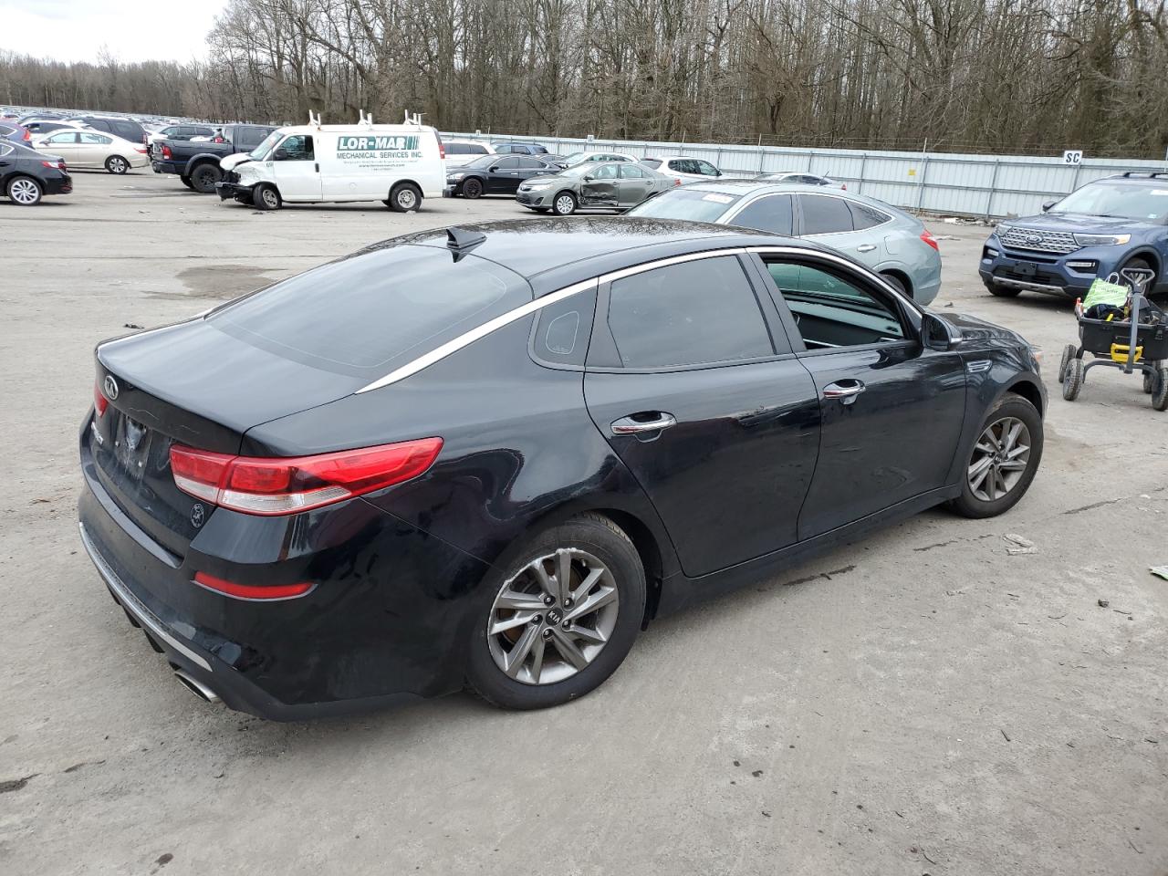 Photo 2 VIN: 5XXGT4L32KG328945 - KIA OPTIMA 