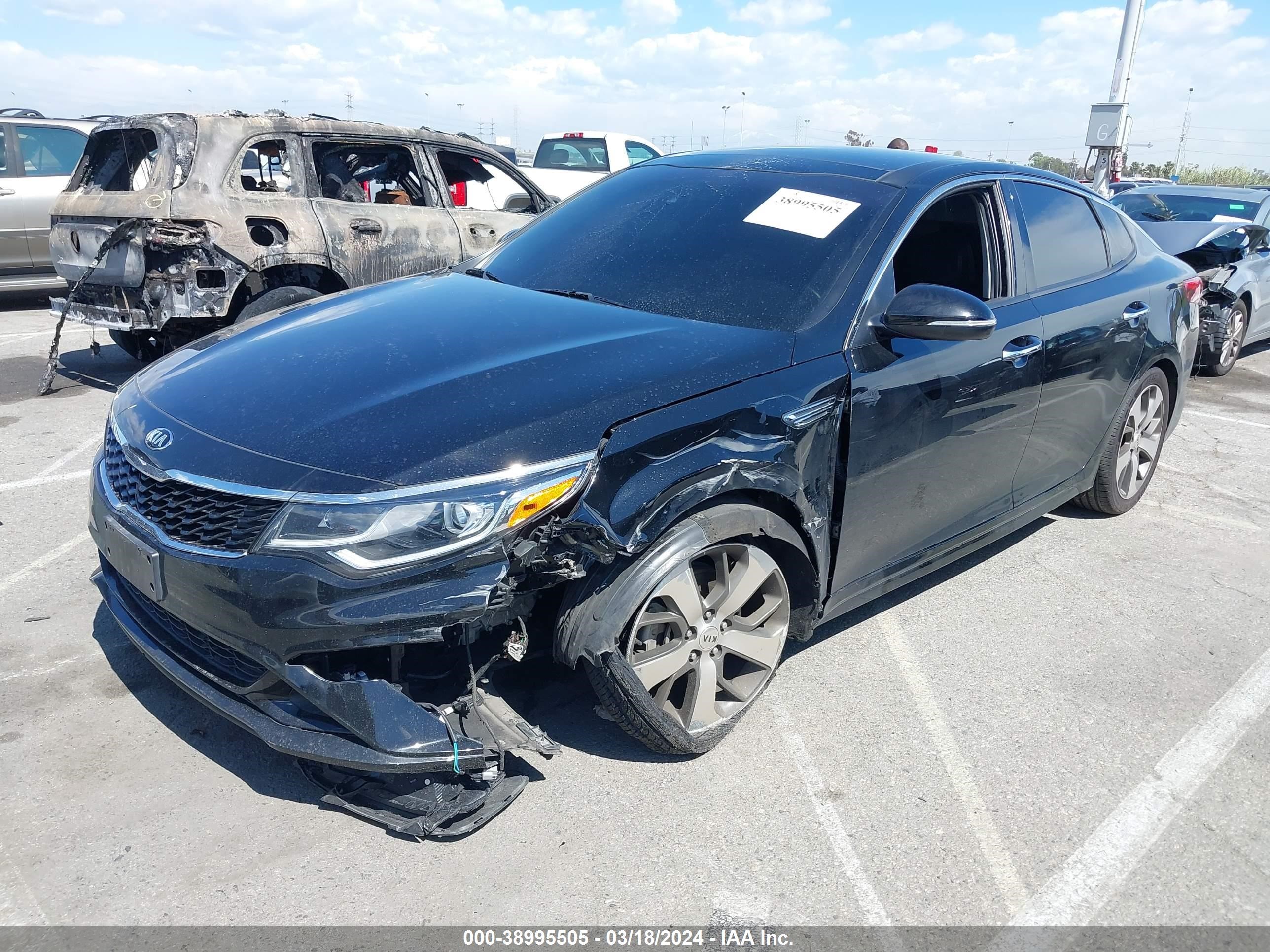 Photo 1 VIN: 5XXGT4L32KG369219 - KIA OPTIMA 