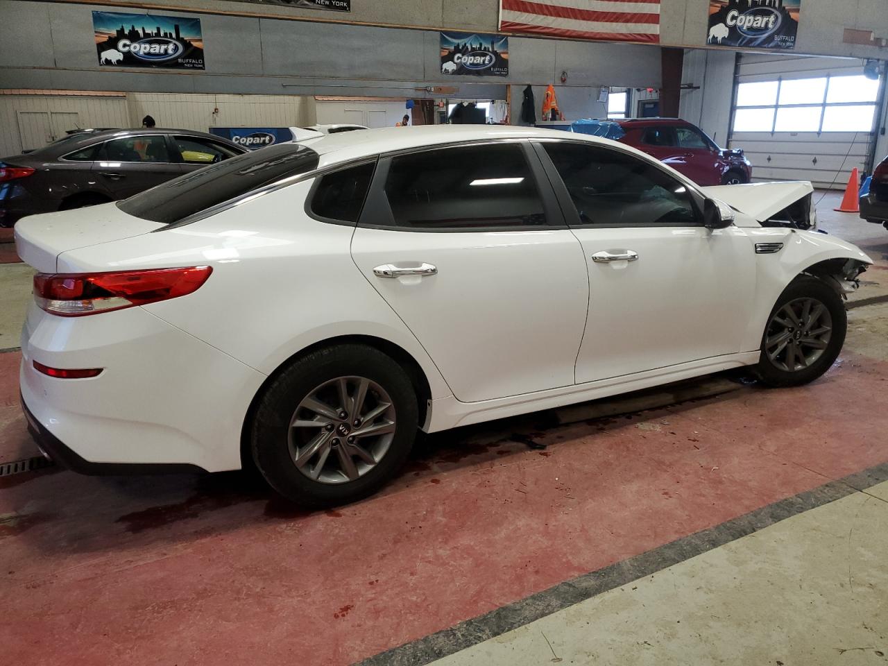 Photo 2 VIN: 5XXGT4L32KG373643 - KIA OPTIMA 