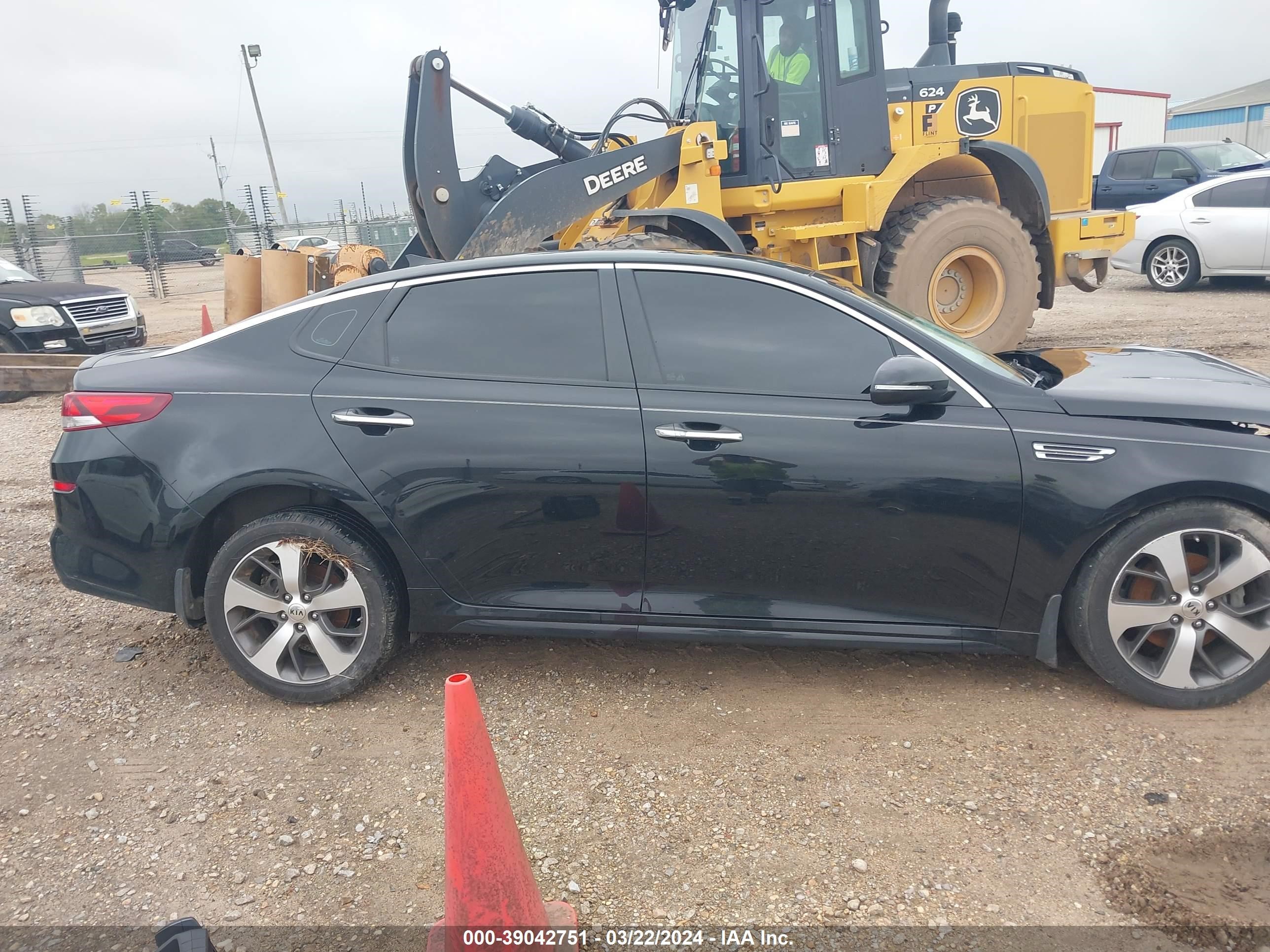 Photo 12 VIN: 5XXGT4L32LG449959 - KIA OPTIMA 