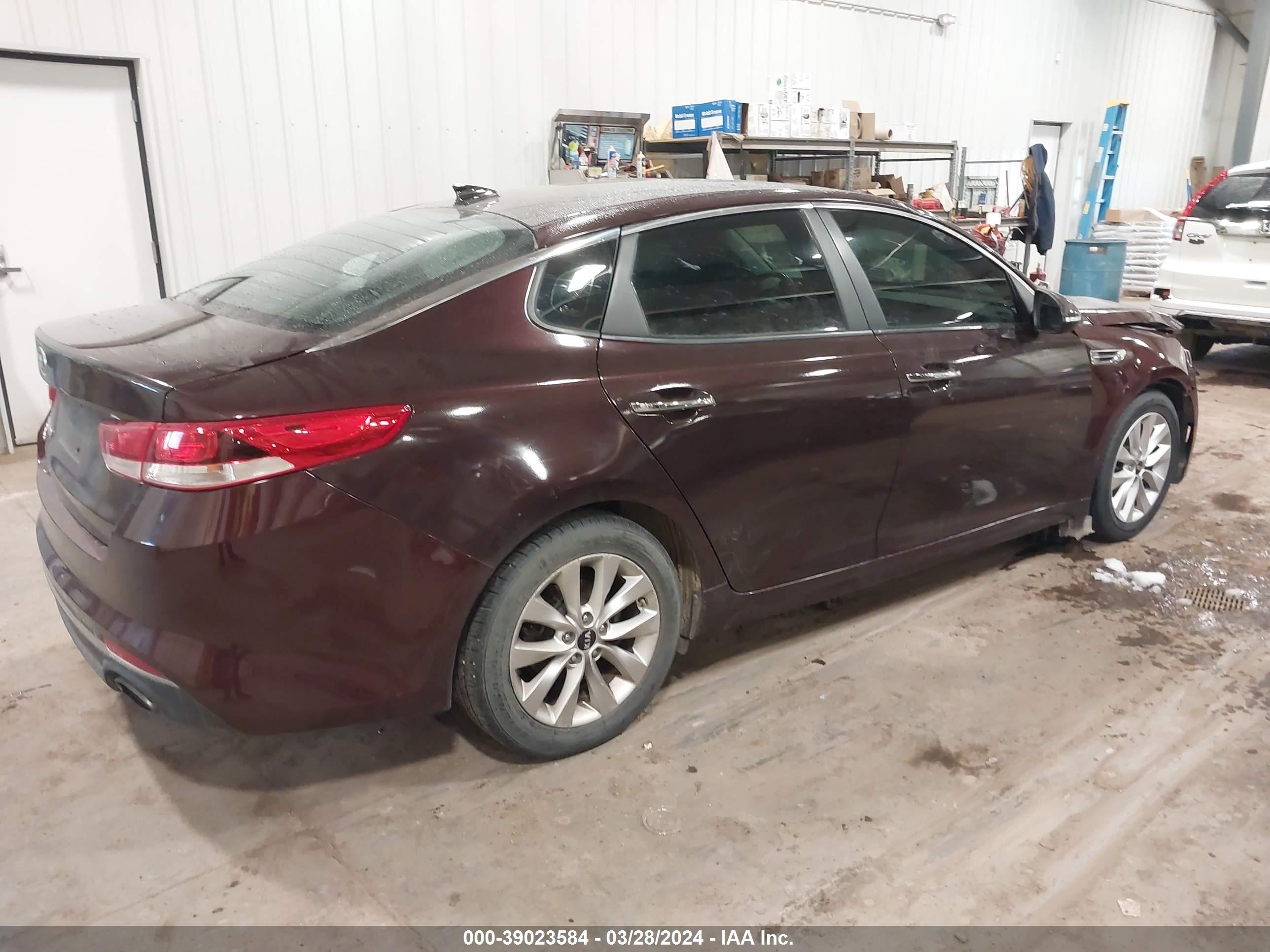 Photo 3 VIN: 5XXGT4L33GG024644 - KIA OPTIMA 