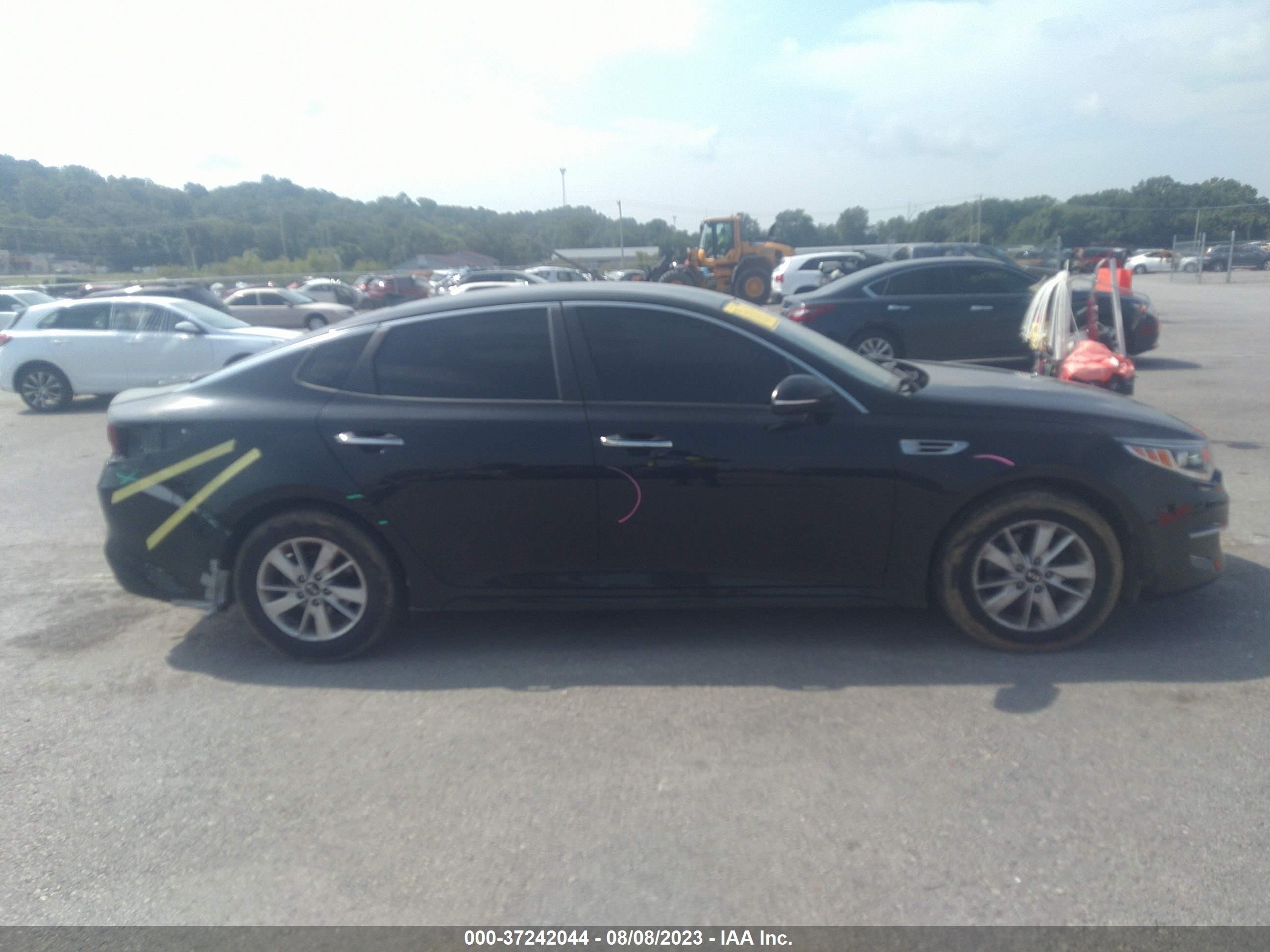 Photo 12 VIN: 5XXGT4L33GG104008 - KIA OPTIMA 