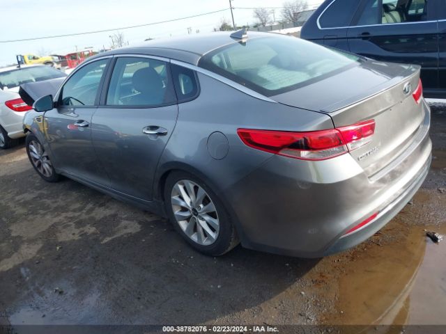 Photo 2 VIN: 5XXGT4L33HG139231 - KIA OPTIMA 